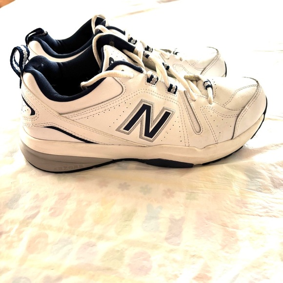 New Balance MX608WN5 White Blue Crosstrainers Leather sneakers SZ 7.5 Worn 1X